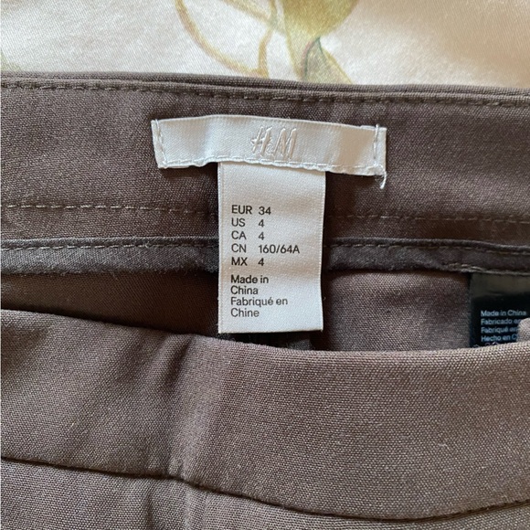 H&M High Waist Shorts Army Green Size 4 - Picture 4 of 5